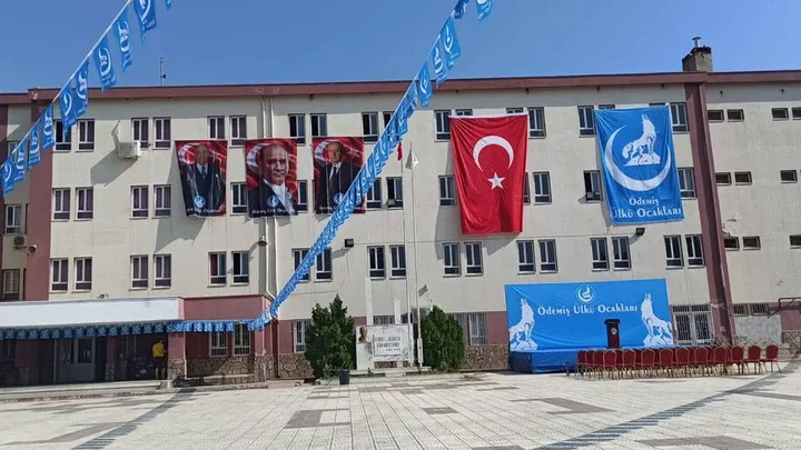 Türkiye’de şovenizm hareketlenmesi ve liselerin vaziyeti yazısı için kullanılan görsel